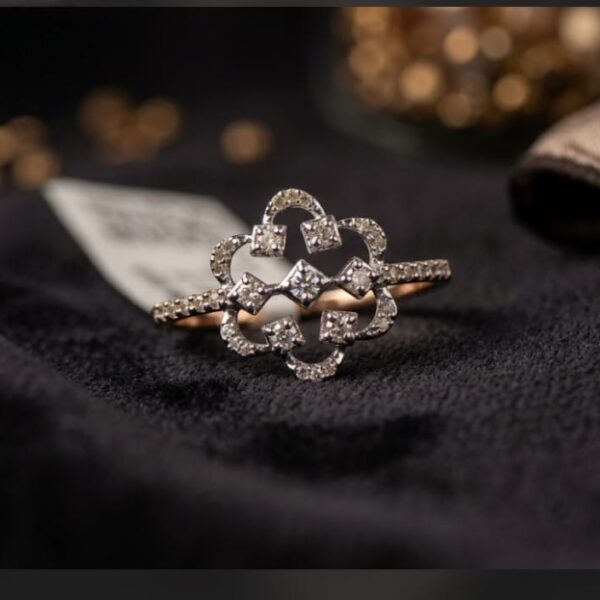 HQ DIAMONDS RING COLLECTION.